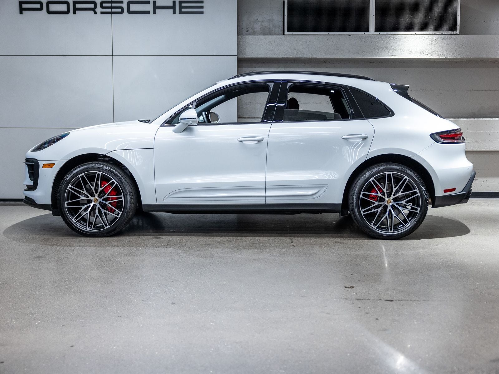 2025 Porsche Macan Macan S