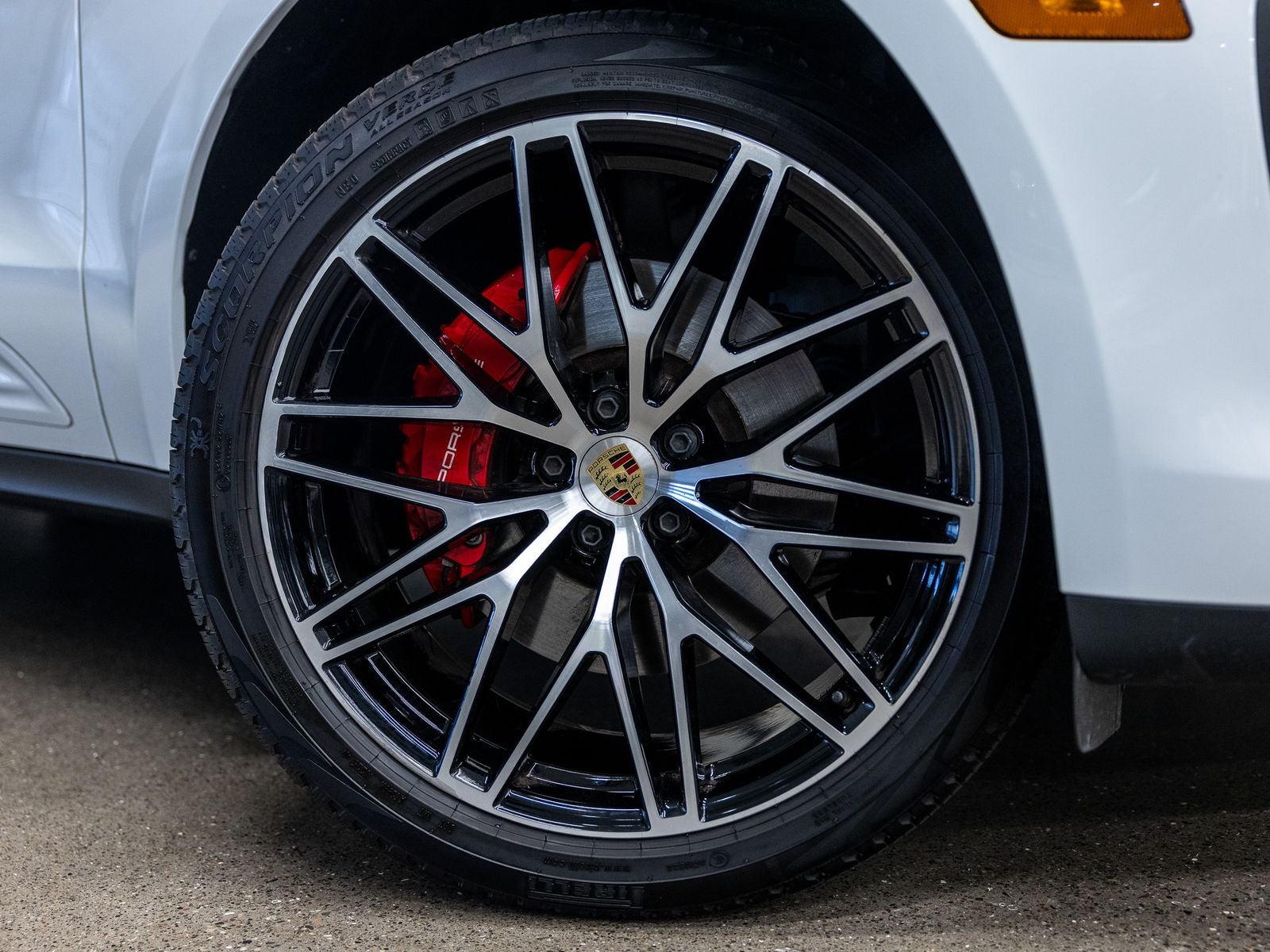 2025 Porsche Macan Macan S
