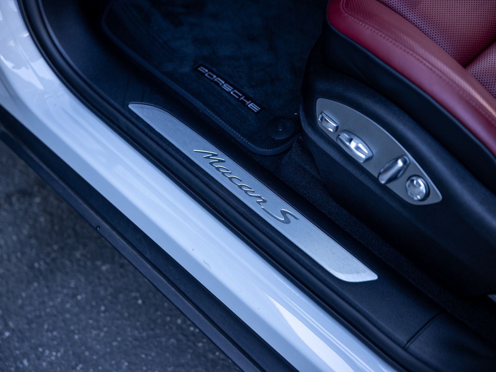 2025 Porsche Macan Macan S