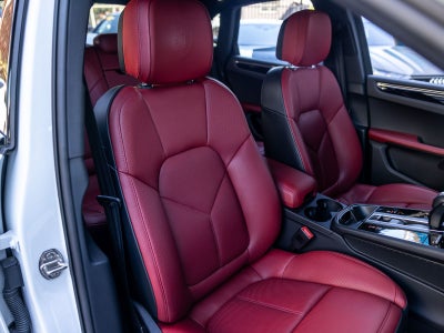2025 Porsche Macan Macan S