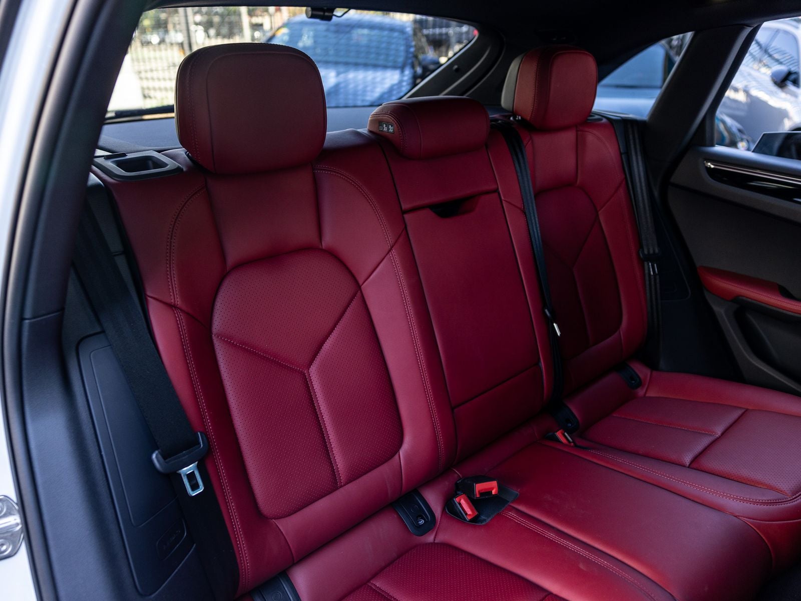 2025 Porsche Macan Macan S