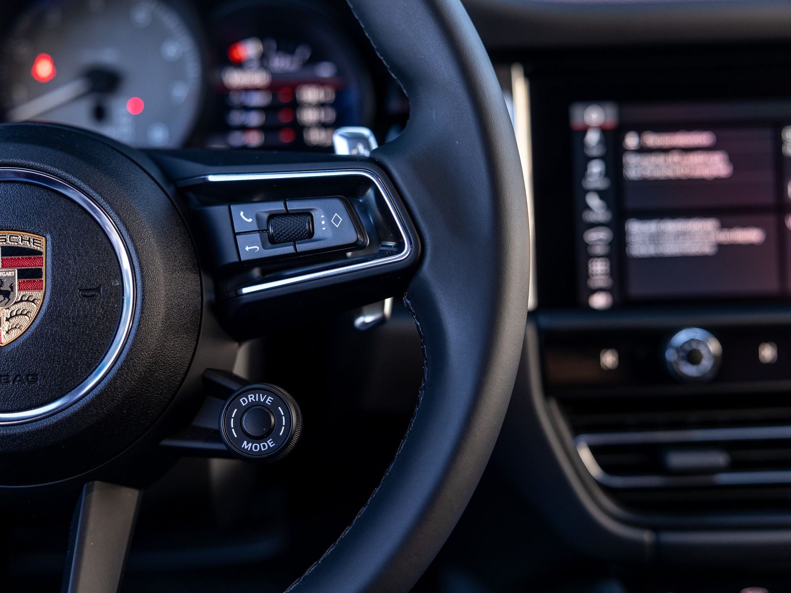 2025 Porsche Macan Macan S