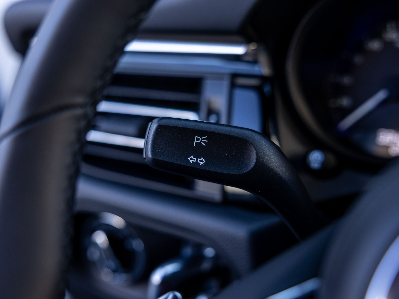 2025 Porsche Macan Macan S