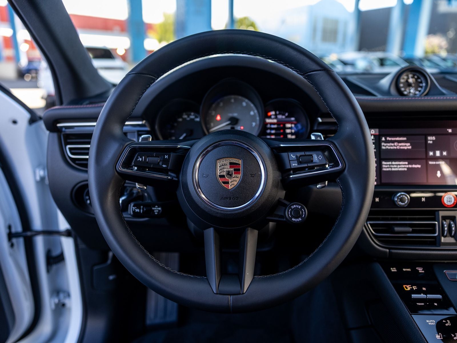 2025 Porsche Macan Macan S