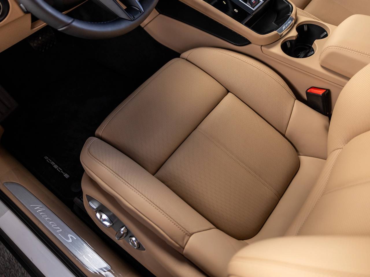 2026 Porsche Macan Macan S