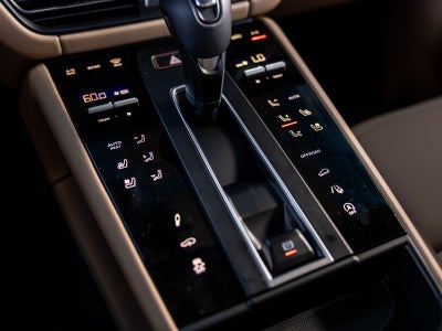 2026 Porsche Macan Macan S
