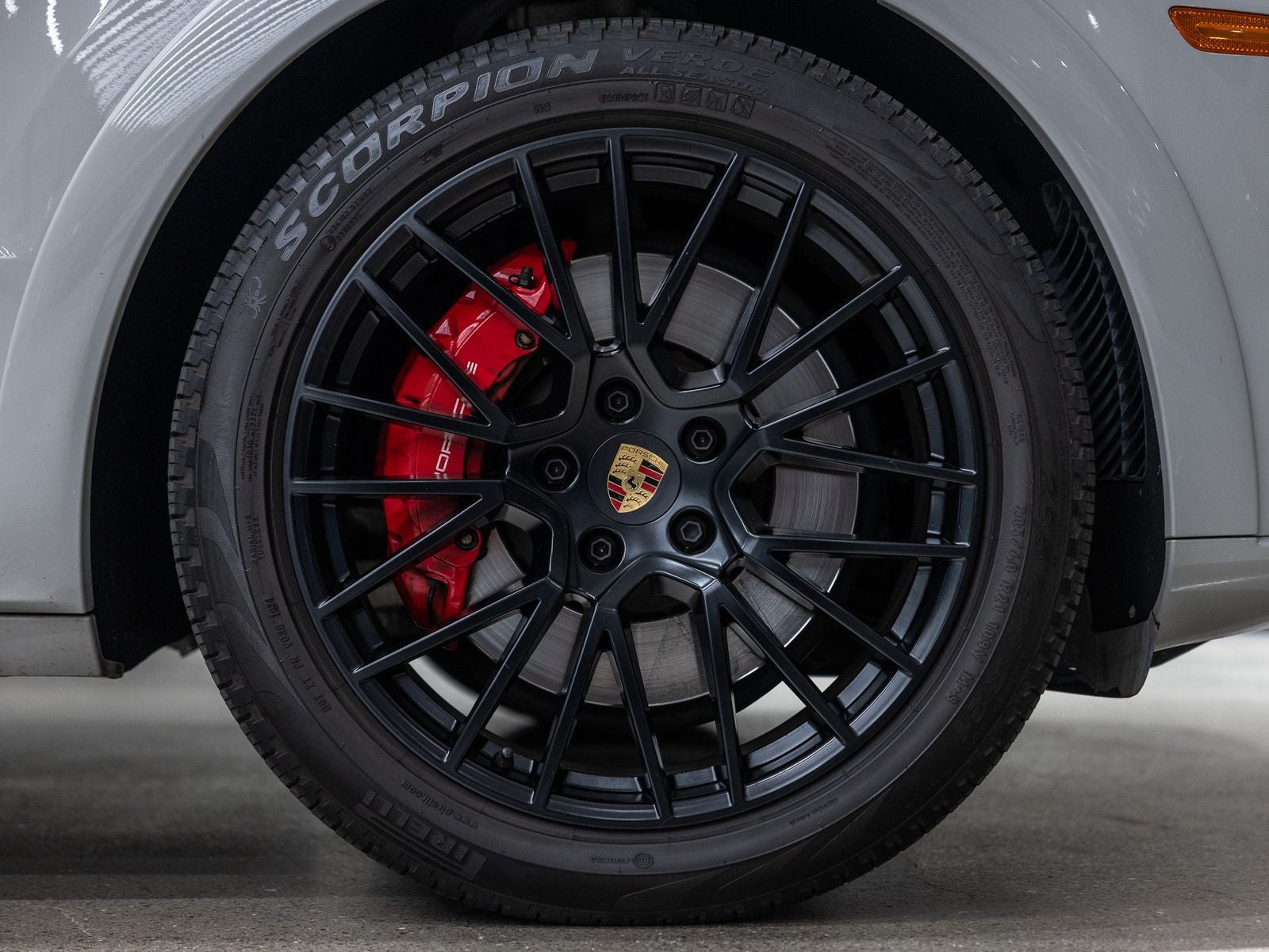 2023 Porsche Cayenne GTS