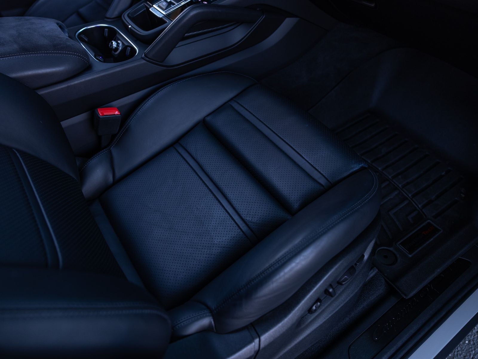 2023 Porsche Cayenne GTS