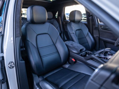 2023 Porsche Cayenne GTS
