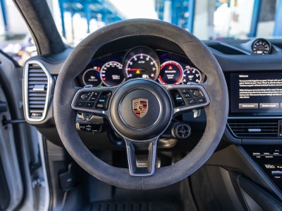 2023 Porsche Cayenne GTS