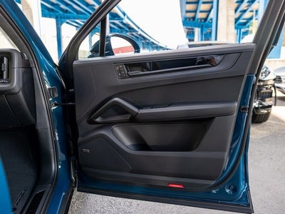 2026 Porsche Cayenne Cayenne GTS