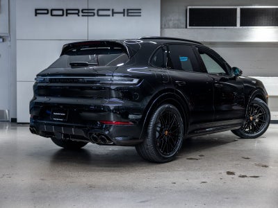 2026 Porsche Cayenne Cayenne GTS