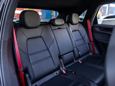 2026 Porsche Cayenne Cayenne GTS