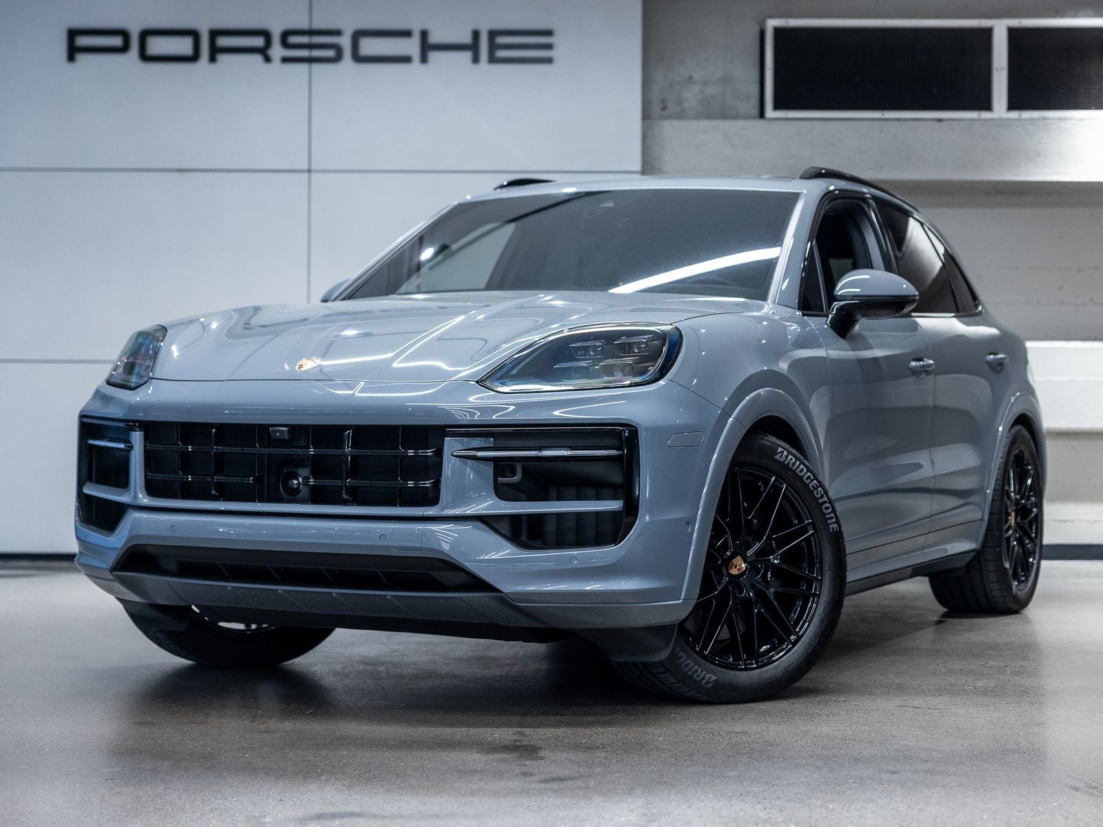 2025 Porsche Cayenne GTS