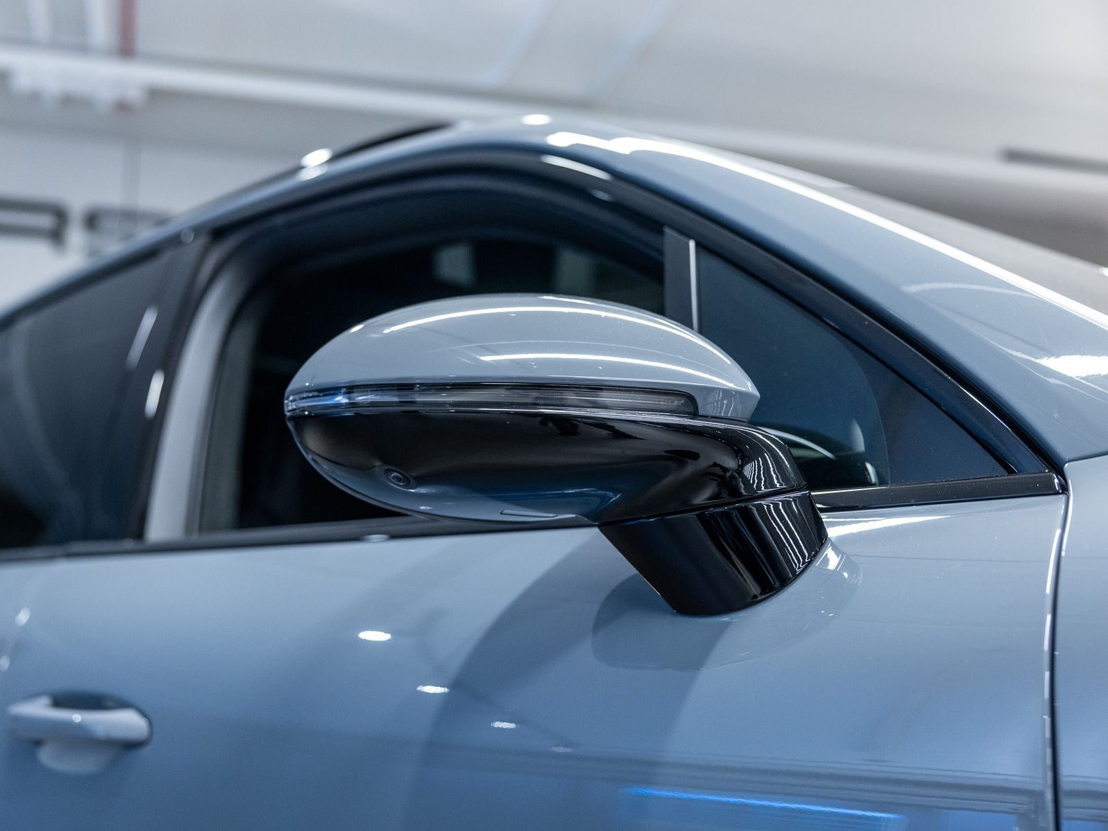 2025 Porsche Cayenne GTS