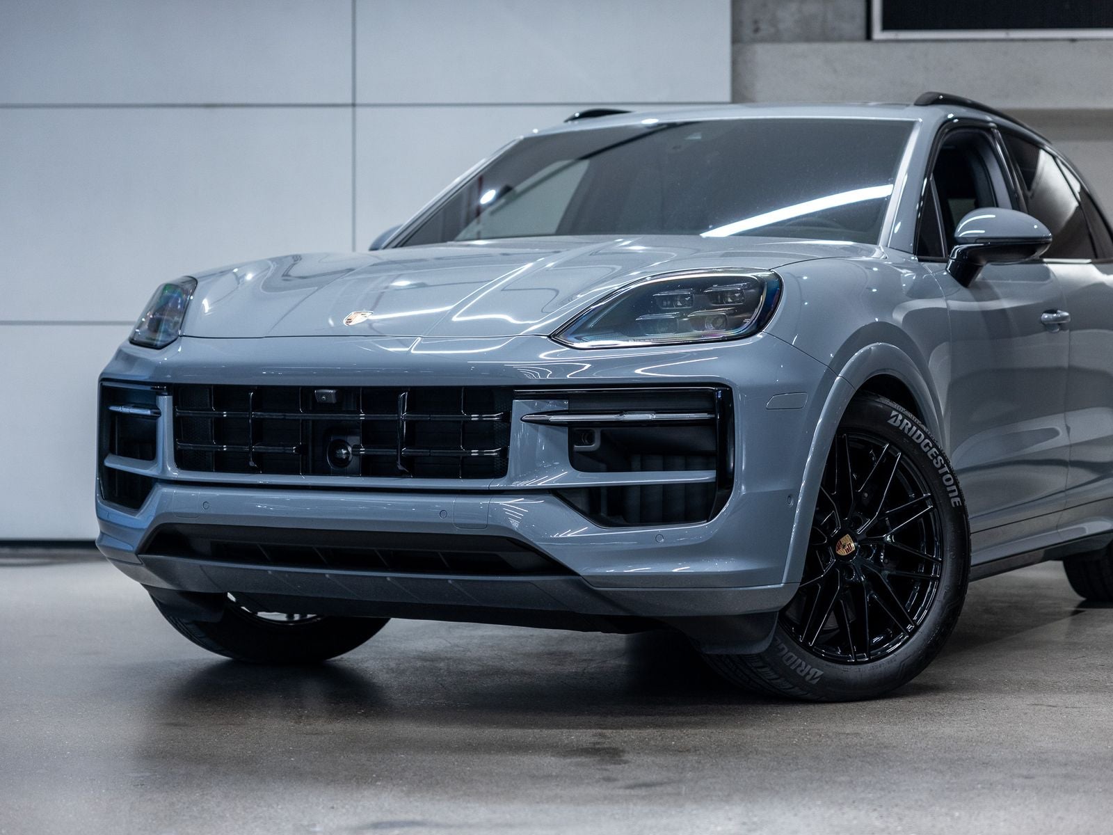 2025 Porsche Cayenne GTS