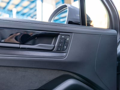 2025 Porsche Cayenne GTS