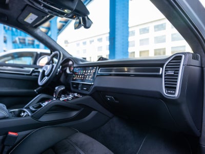 2023 Porsche Cayenne GTS