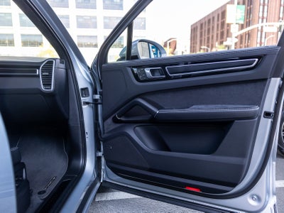 2023 Porsche Cayenne GTS