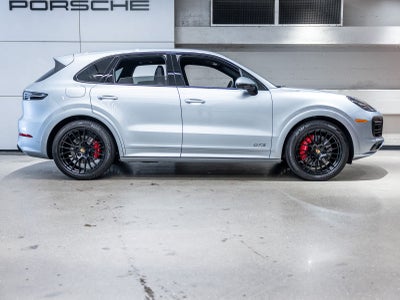2023 Porsche Cayenne GTS