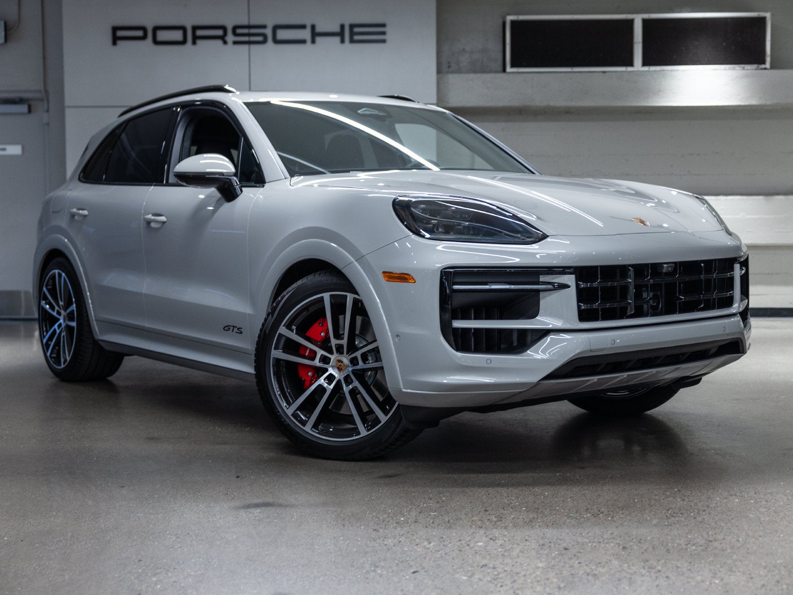 2026 Porsche Cayenne Cayenne GTS