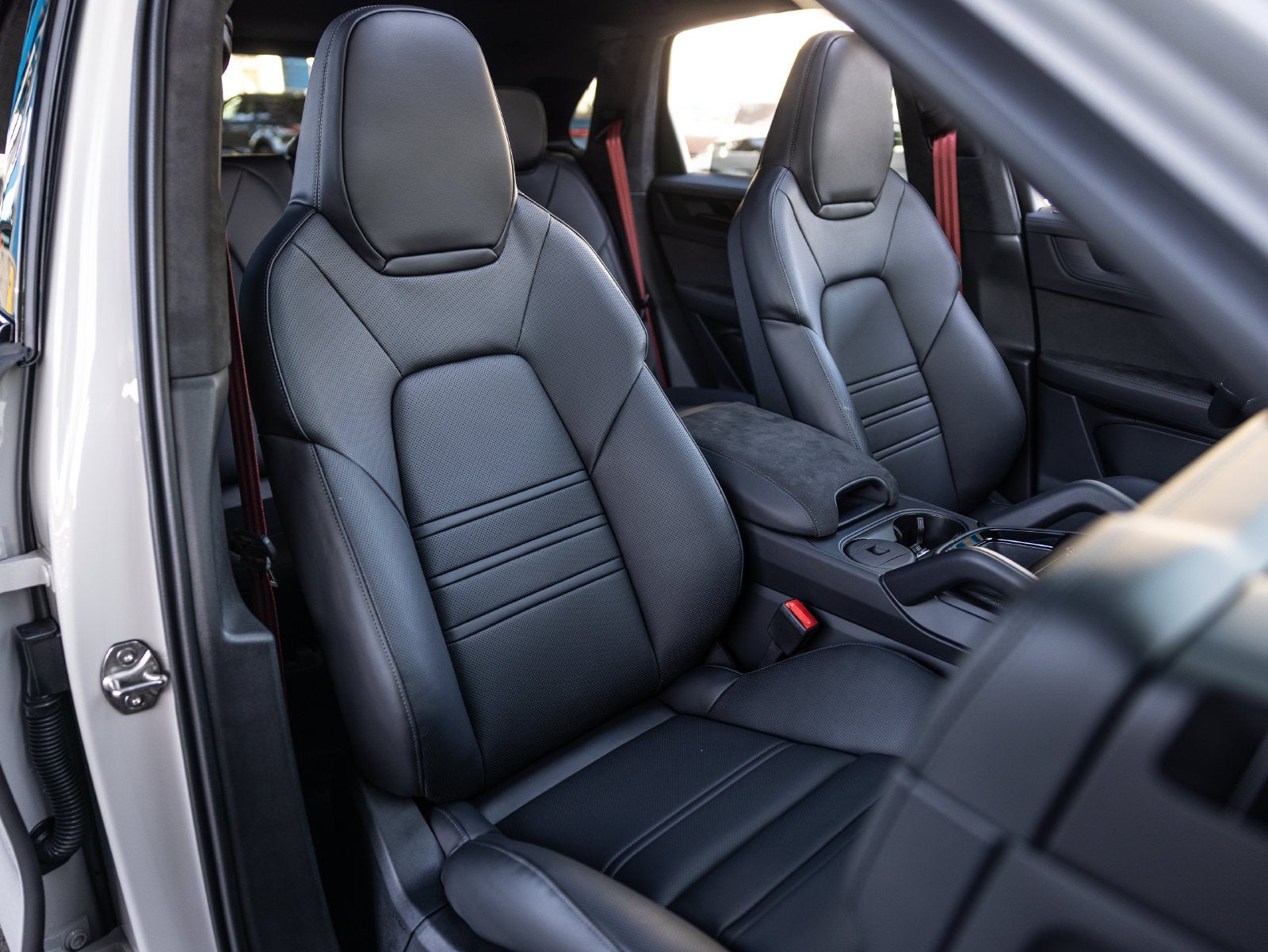 2026 Porsche Cayenne Cayenne GTS