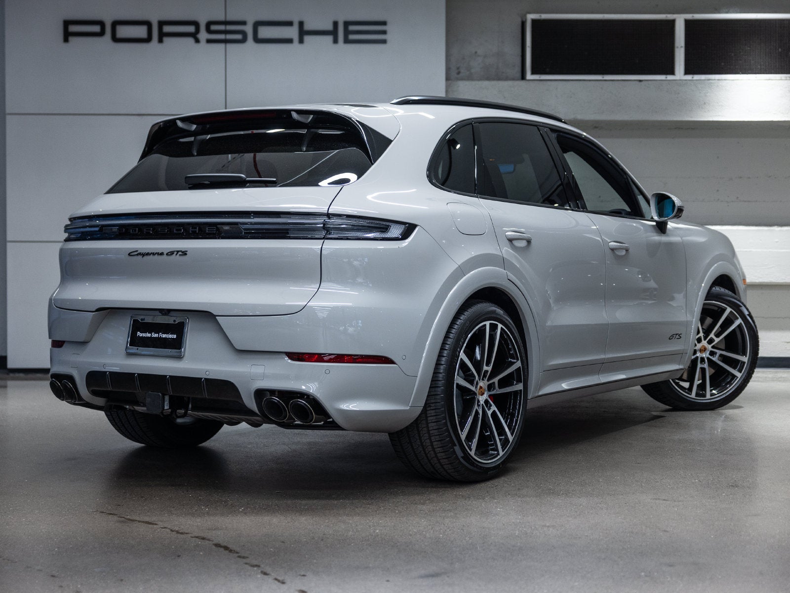2026 Porsche Cayenne Cayenne GTS