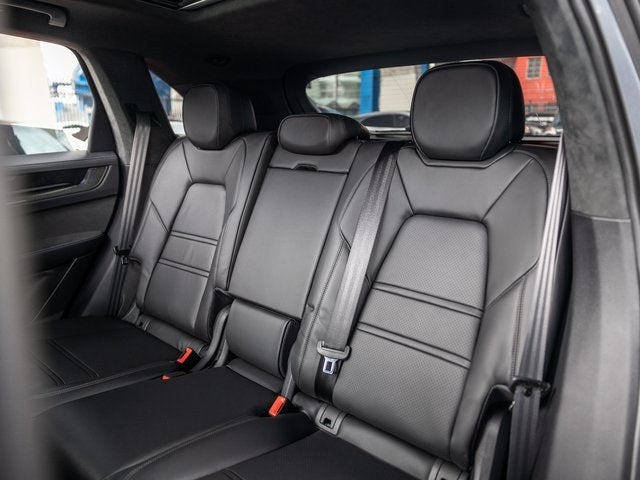 2026 Porsche Cayenne Cayenne GTS