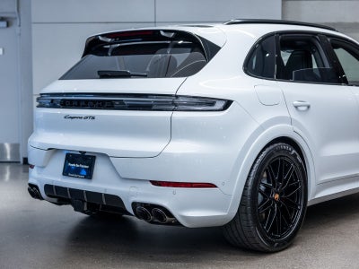 2026 Porsche Cayenne GTS