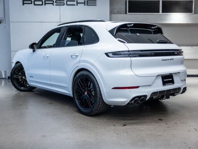 2026 Porsche Cayenne GTS