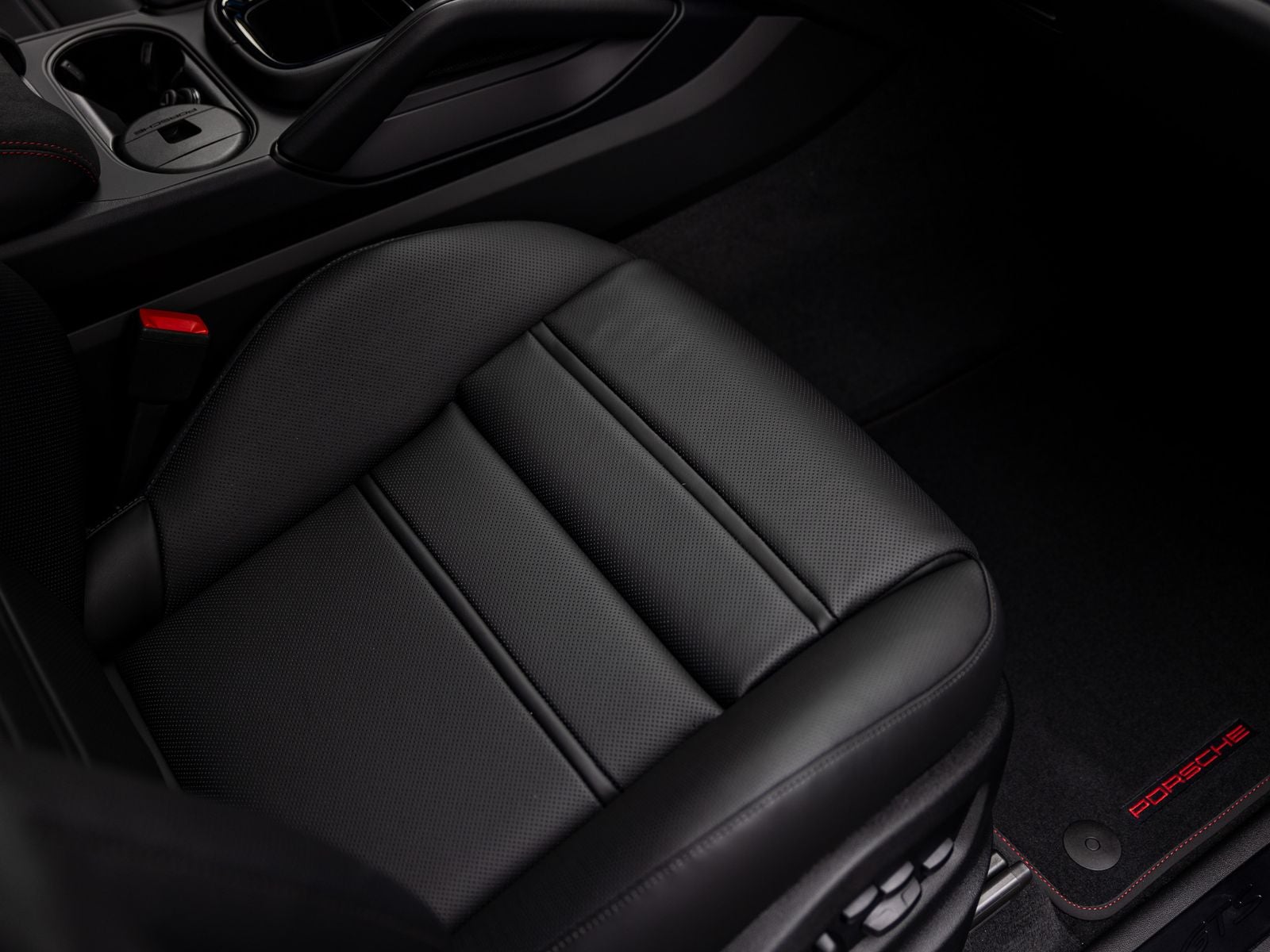 2026 Porsche Cayenne GTS