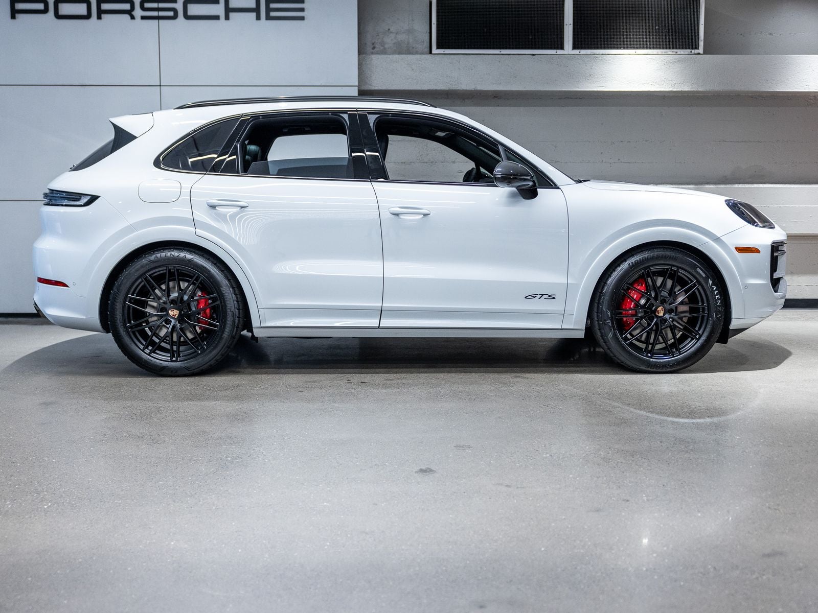 2026 Porsche Cayenne GTS