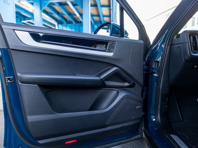 2024 Porsche Cayenne Cayenne S (MY24)