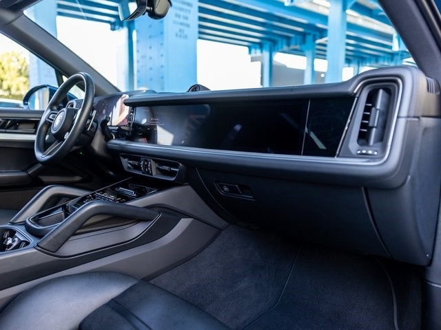 2024 Porsche Cayenne Cayenne S (MY24)