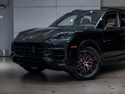 2025 Porsche Cayenne Cayenne S