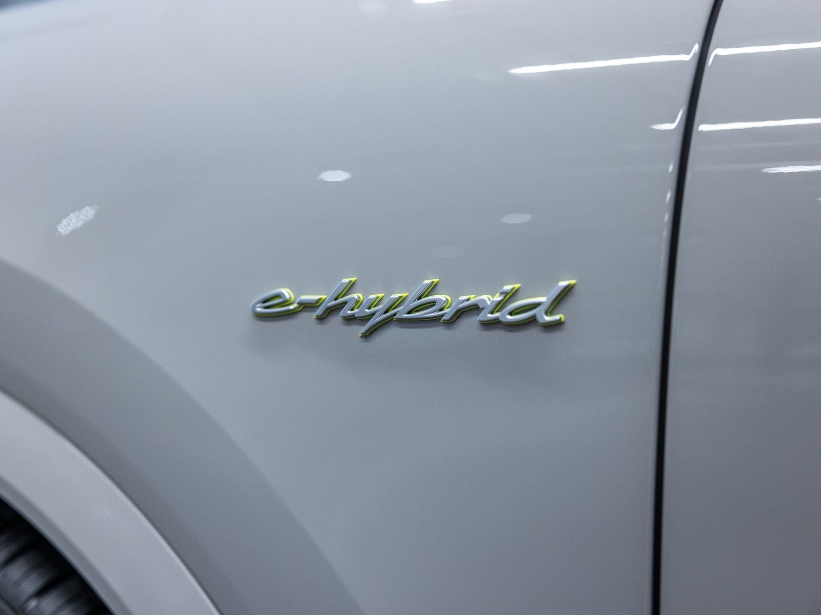 2026 Porsche Cayenne S E-Hybrid
