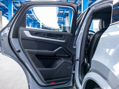 2025 Porsche Cayenne Cayenne Coupe