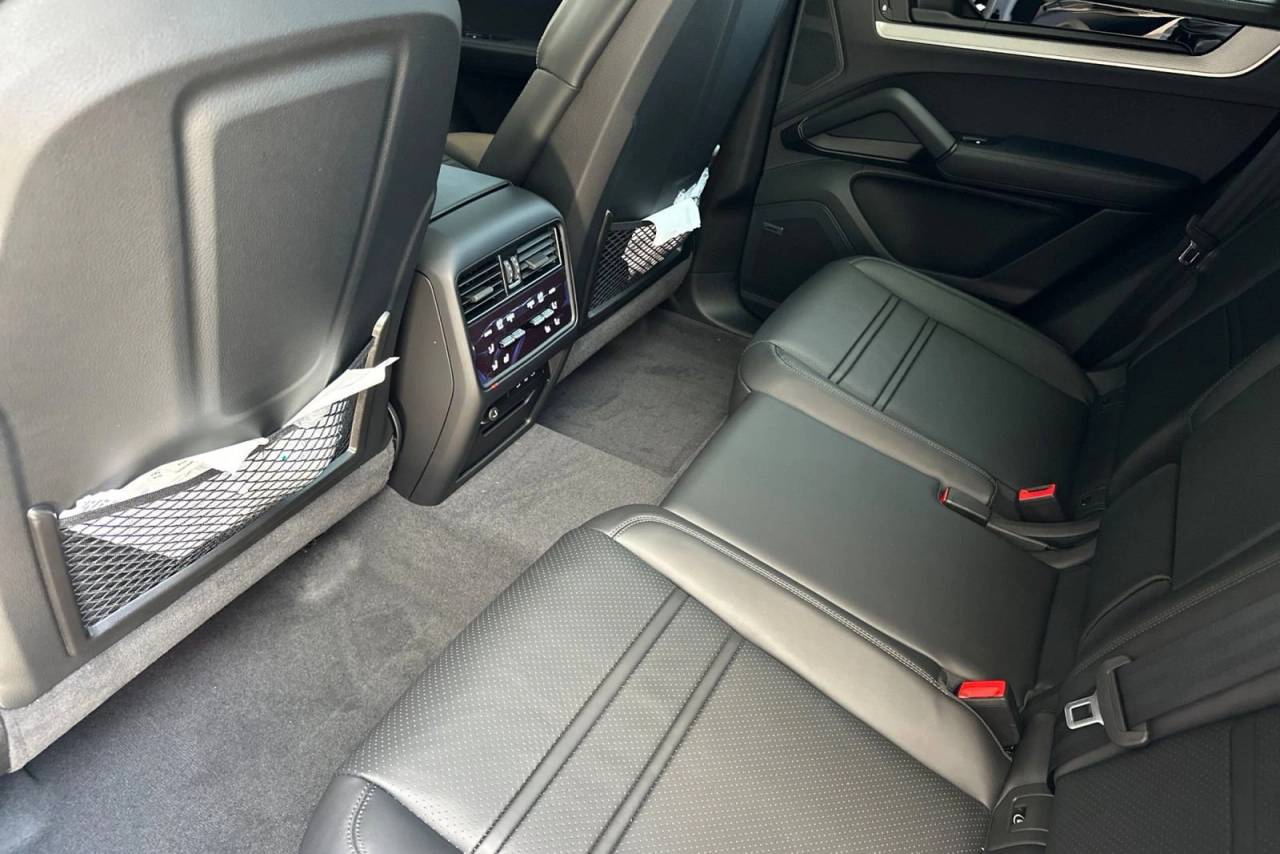 2025 Porsche Cayenne Cayenne Coupe