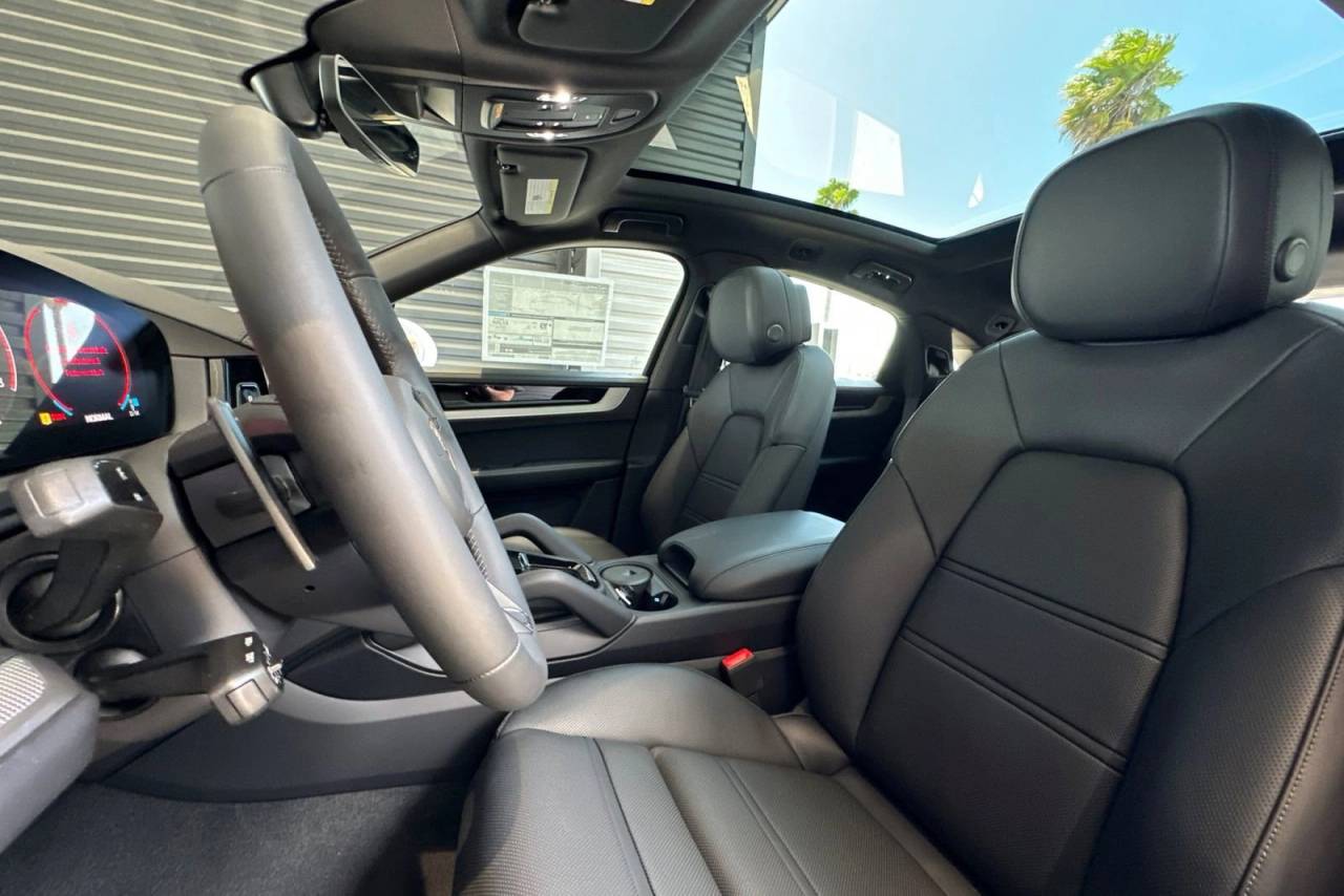 2025 Porsche Cayenne Cayenne Coupe