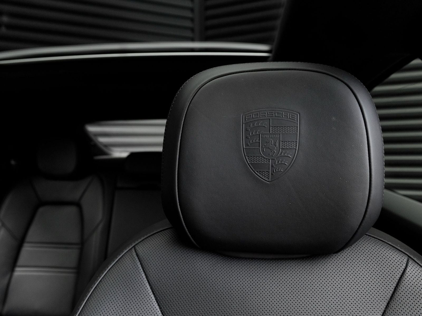 2025 Porsche Cayenne Coupe Base