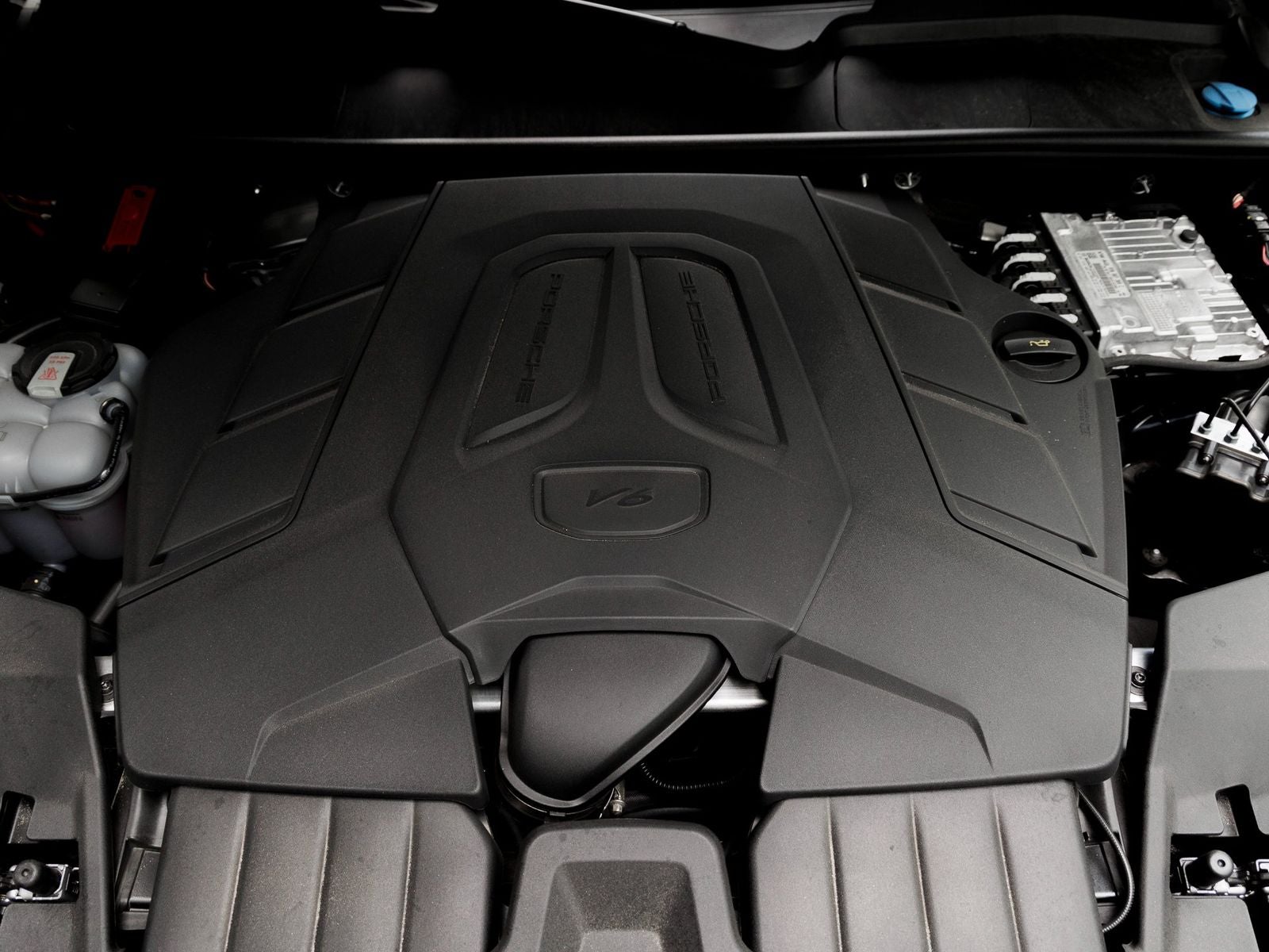 2025 Porsche Cayenne Coupe Base