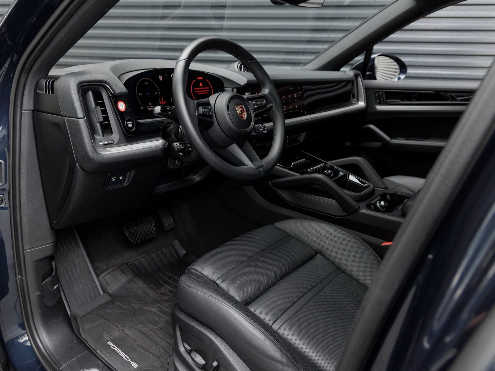 2025 Porsche Cayenne Coupe Base