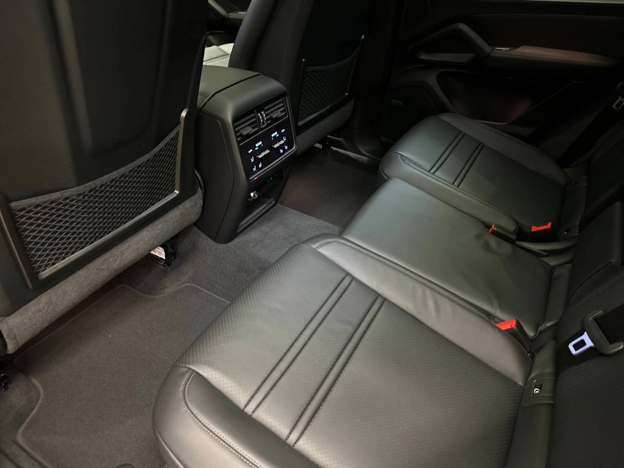 2025 Porsche Cayenne Cayenne Coupe