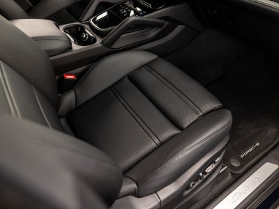 2025 Porsche Cayenne Coupe