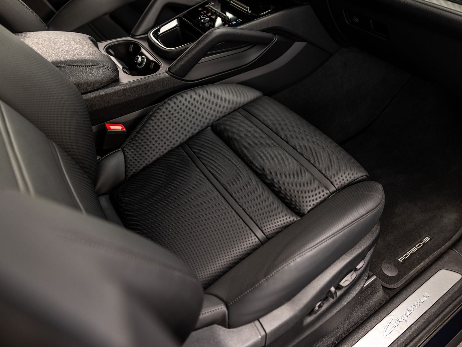 2025 Porsche Cayenne Coupe