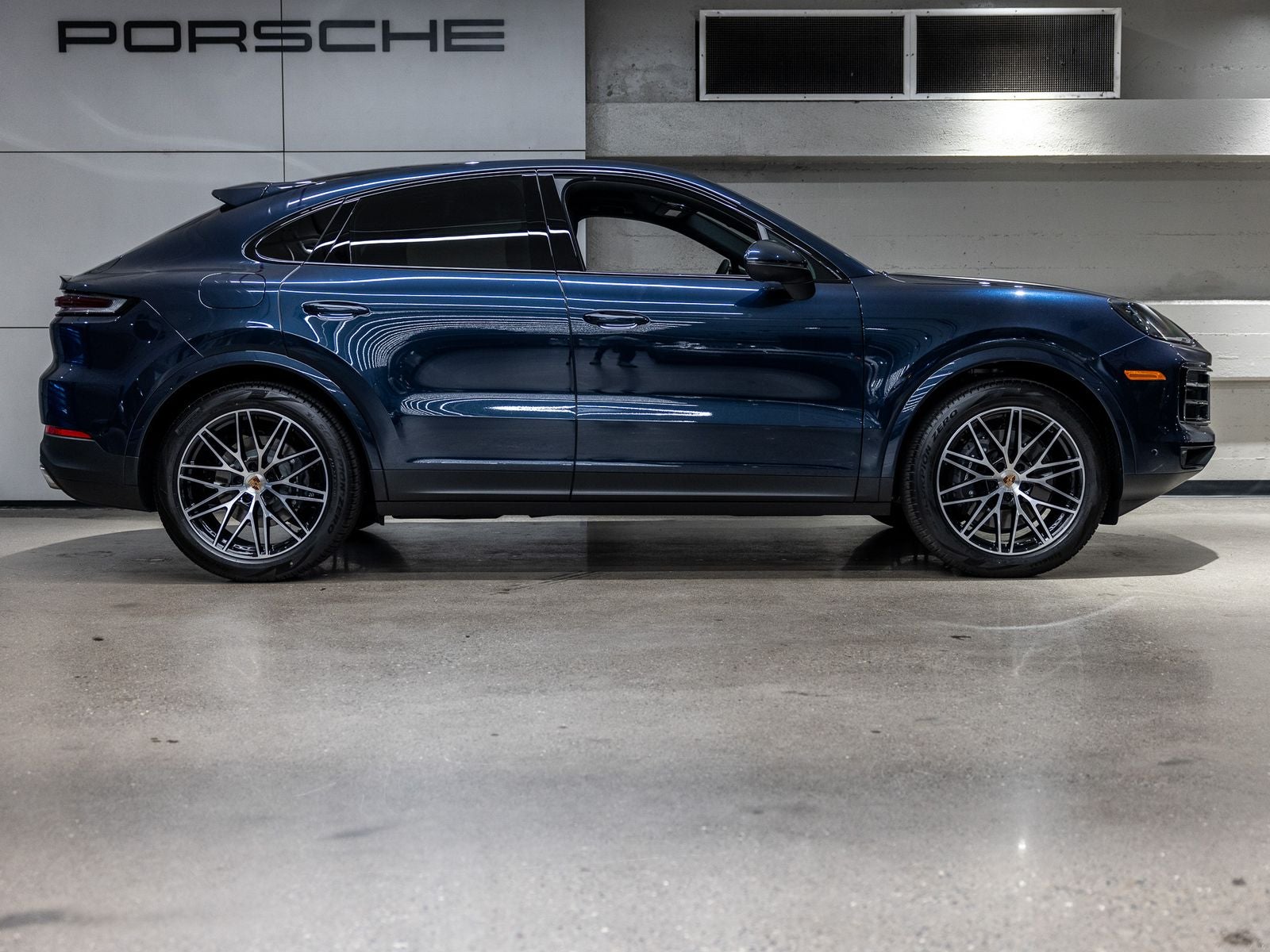 2025 Porsche Cayenne Coupe
