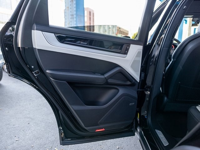 2025 Porsche Cayenne Cayenne Coupe