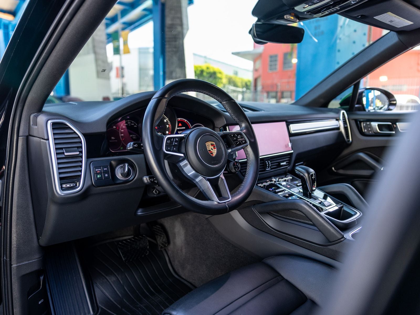 2023 Porsche Cayenne Coupe Platinum Edition