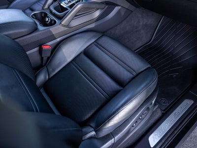 2023 Porsche Cayenne Coupe Platinum Edition