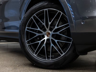 2025 Porsche Cayenne Coupe